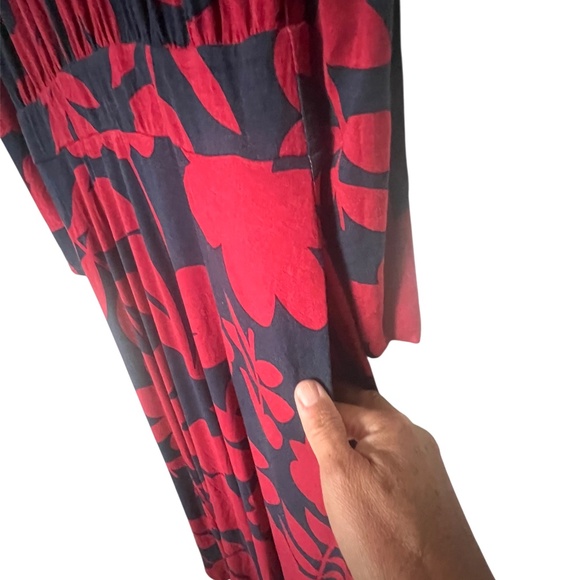 Boden Red and Navy Floral Abstract Print Midi Soft Jersey Dress. Size 8R - Picture 8 of 9